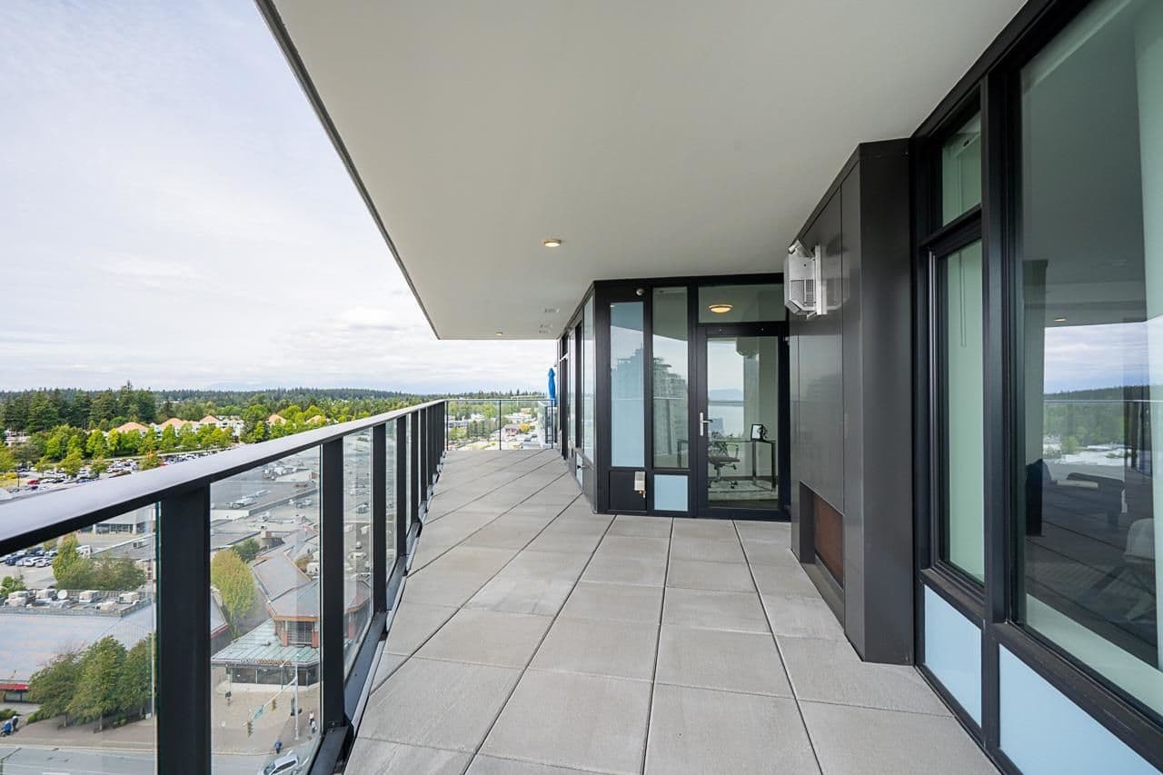High-rise ceiling and soffit work